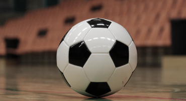 Fußball für Kinder und Erwachsene